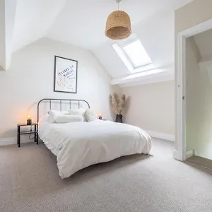 https://hillview-house-belfast.belfasthotelsireland.com